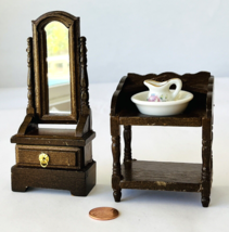 Miniature Dollhouse Bedroom Floor Mirror w/ Drawer &amp; Wash Stand Bowl &amp; Pitcher - £18.97 GBP