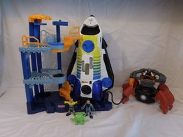 Imaginext Space Station Space Shuttle + Green Motorized Villain Robot+ figures   - £33.33 GBP
