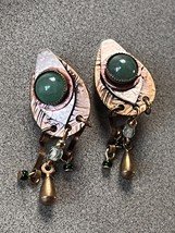 Vintage Tricolor Layered Metal w Round Green Cab w Tiny Bead Dangle Clip Earring - £11.77 GBP