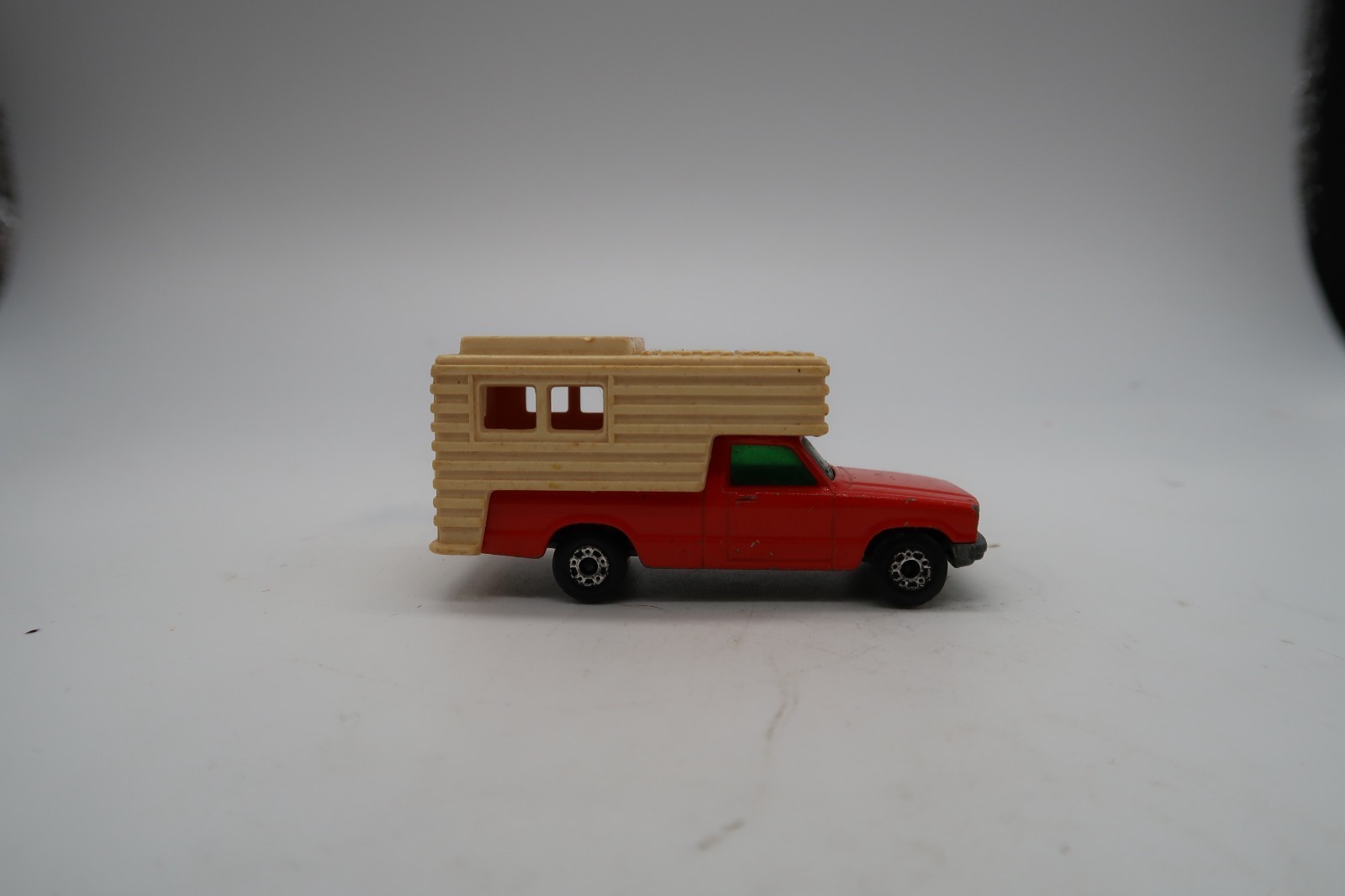 Vintage Matchbox Lesney Superfast No. 38 Truck Camper Red 1979 Blackwalls Item image 4