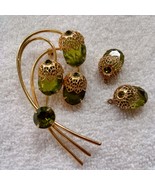 Sarah Coventry pin/brooch gold tone green glass vintage with earrings - $75.00