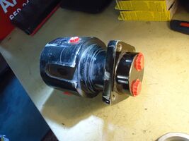 Unknown Manufacturer and Part Number Hydraulic Pump - $272.25