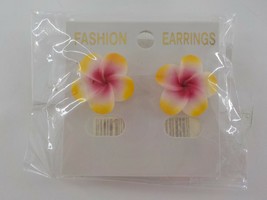 Med Kanoa Flower Post Earrings Hawaiian Flower Beach Tweens Fashion Jewelry Nip - $9.99