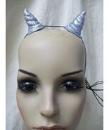 Small Silver Glitter Spiral Horns Twisted Demon Fantasy Mythical Goddess... - €8,45 EUR
