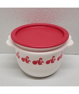 Tupperware White Red Covered Bowl #2513A-1 Holiday Christmas Santa - $17.50 CAD