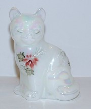 Fenton Glass Opalescent Handpainted Poinsettia Christmas D Robinson Cat Figurine - £48.35 GBP