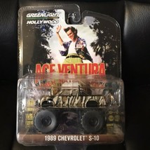 Greenlight Hollywood Series 32 - Ace Ventura 1989 Chevrolet S-10 Pickup  - $7.70