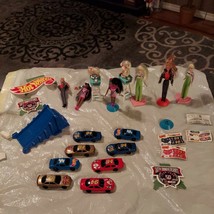 McDonald&#39;s Hot Wheels with barbies - £3.58 GBP