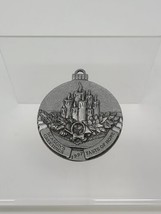 Taste Of Home Pewter Christmas Ornament 1997 Season&#39;s Greetings - £7.38 GBP