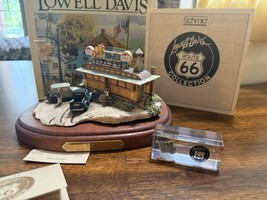 Lowell Davis &quot;Nel&#39;s Diner&quot; Figurine Collector&#39;s Set Route 66 Signed By A... - $18.95