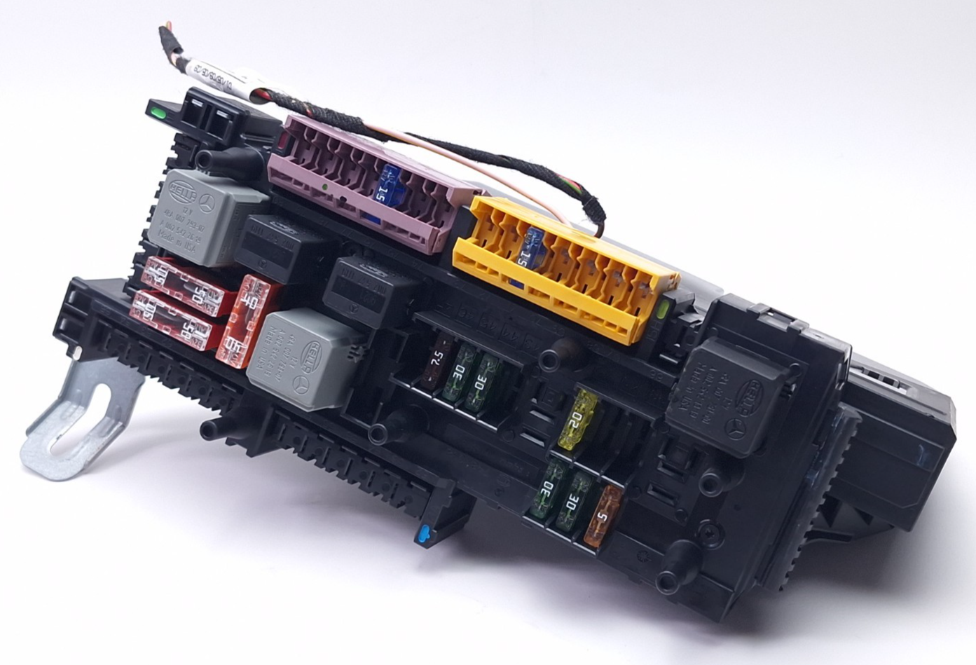 2008-2011 MERCEDES BENZ W204 C300 C350 C63 AMG REAR SAM FUSE RELAY BOX - $166.17