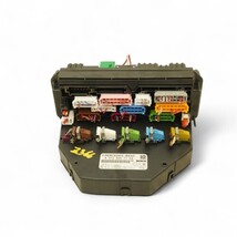 Mercedes Zentrales Central Gateway Control Module Relay A2115407145 image 14