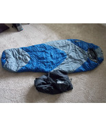 REI Volcano Jr  Polarguard 15 degree F  68”x 52” Sleeping Bag youth camp... - $950.15 MXN