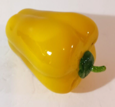Vintage BELL PEPPER YELLOW ART GLASS Hand Blown Vegetable 4.5&quot; - $6.40