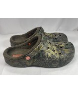 CROCS Men’s Size 11 - Lined Double Comfort Slip-on Cushioned Clog Slippers - $558.21 MXN