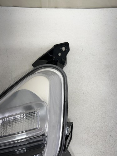 92305-M7000 2019 2020 2021 KIA FORTE FRONT LEFT FOG LIGHT TURN SIGNAL Item image 7