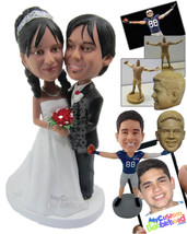 Personalized Bobblehead Lovely Wedding Couple Holding A Bouquet In Hand - Weddin - £118.03 GBP