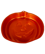 Jack-O-Lantern Pumpkin Cake Pan Halloween Wilton Iridescent Uses 1 Box C... - $7.99