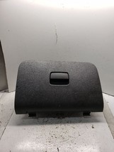 HHR       2010 Glove Box 1396617 - $924.75 MXN