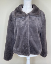 Cotton Emporium NWT Women’s Clasp Front Faux Fur Fuzzy Jacket Size M Gre... - $30.20