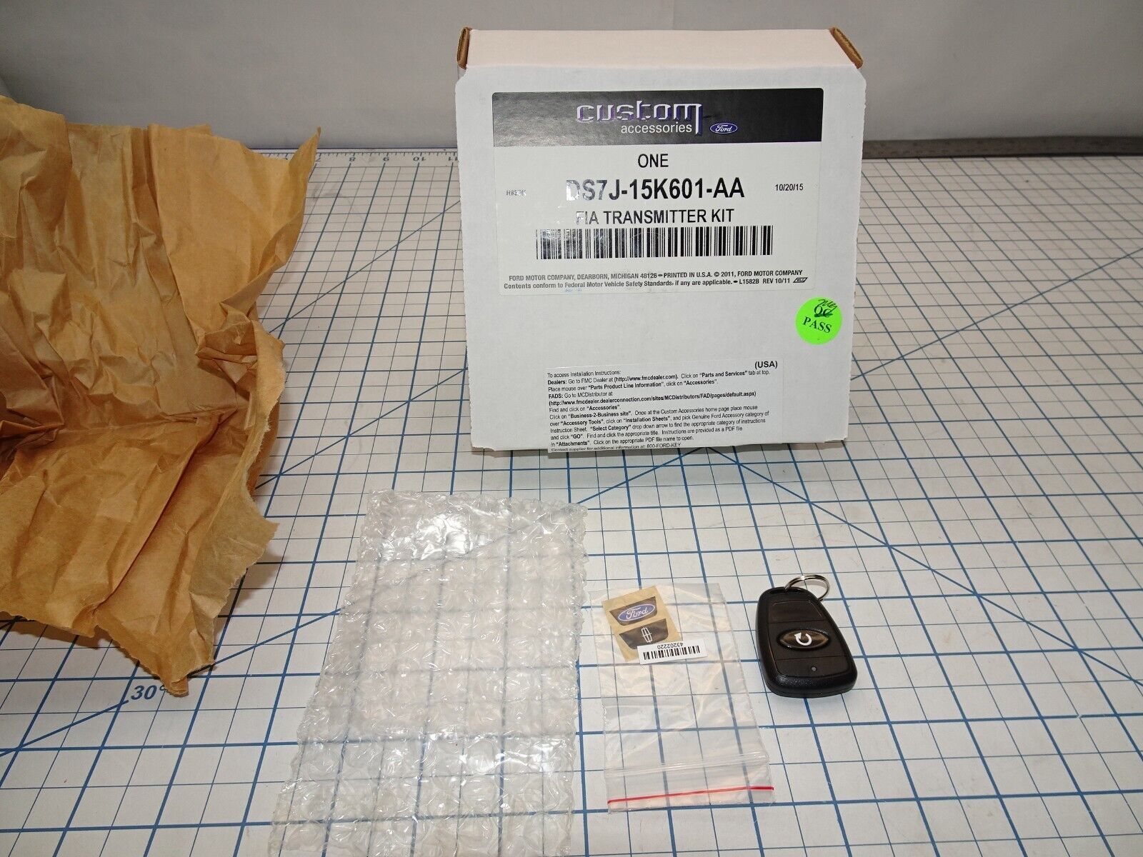 Ford DS7J-15K601-AA Key Fob Remote Start Transmitter ELVATJH DS7Z-15K601-AA - $19.33