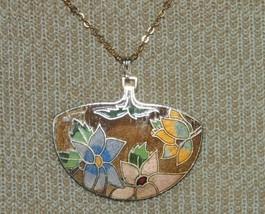 Cloisonné Pendant necklace 17&quot; on delicate gold tone chain Cloisonne enamel - £9.17 GBP