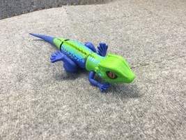 Robo Alive Lurking Lizard Battery-Powered Robotic Toy by ZURU tested. - £7.83 GBP