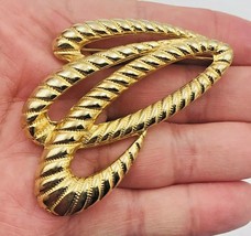 Vintage MJENT Gold Tone Rope Swirl Rings Modernist Abstract Pin Brooch 2... - £9.58 GBP