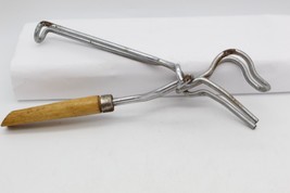 Wooden Handled Primitive Metal Wire Jar Grabber Grip Tongs Kitchen Tool Vintage  - £10.14 GBP