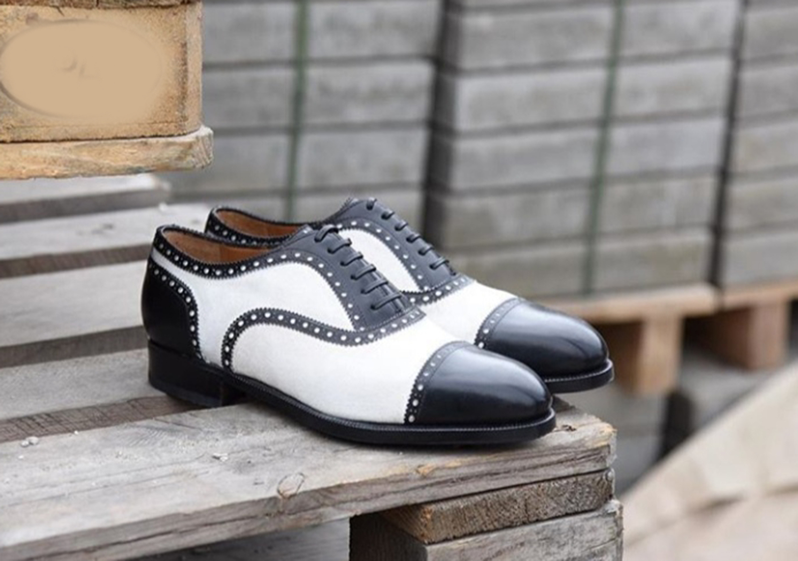 Handmade Cap Toe Brogue Leather Shoes, Men's Lace Up Black White Stylish Shoes 2