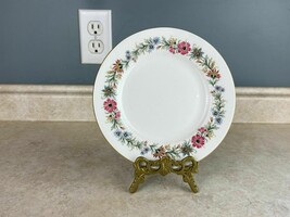 Paragon Belinda By Appointment To The Queen Fine Bone China 6&quot; Bread Plate - $18.74 CAD