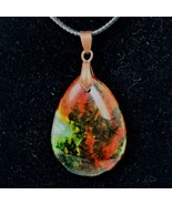 Green Red Green Mossy Agate Pendant Necklace Choker 19 Inch Christmas Rock - £14.49 GBP