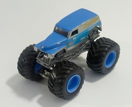 HOT WHEELS MONSTER TRUCK GRAVE DIGGER LEGEND - $166.26 MXN