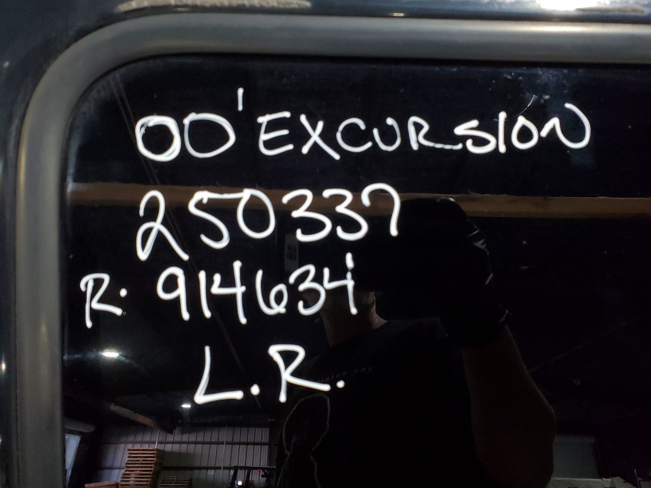2000 2001 2002 2003 2004 2005 Ford Excursion XLT OEM Rear Left Door UA Black  Item image 4