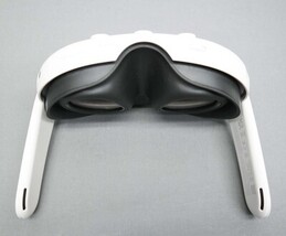 Meta Quest 3 128GB VR Headset Only - White READ image 4