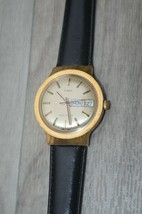 Vtg Timex 1978 Sport Day Date Mechanical Wind Up Men&#39;s Gold Watch - £102.83 GBP