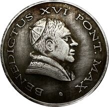 Medalla de fantasía del Papa Benedicto XVI con emblema heráldico - $18.55 CAD