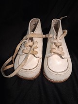 Vintage Baby Unisex Walking Shoes First Walker Woven Lace Up White Leather - $10.18