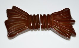 Vintage Deep Carved Brown Bow Bakelite Tested Scarf Fur Dress Clips - £75.81 GBP