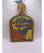 Vintage AVON Decorative Cutting Board Shaped Wall Plaque &quot;Welcome Friends&quot; - $7.13