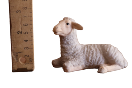 Kirkland Nativity 75177 Replacement Porcelain Lamb Sheep Laying 2.75&quot; Bl... - $265.95 MXN