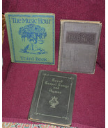 lot of {2}vintage hardback song books {church hymnals} - £8.56 GBP