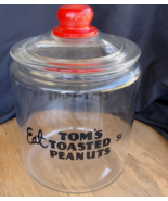 Vintage Eat Tom&#39;s Toasted Peanuts 5 cent Jar Red Nob &quot;Tom&#39;s&quot; Embossed Gl... - $2,305.11 MXN