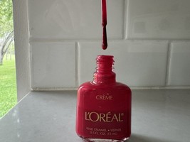 L&#39;Oreal Cream Crème Nail Polish Enamel #264 Drumbeat Red Vintage - £6.85 GBP