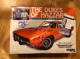 Bach Wopat Schneider Dukes of Hazzard Signed GENERAL LEE Car Model COA J... - $593.99