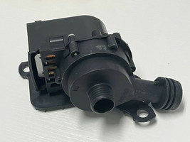 Genuine OEM Frigidaire Pump Assembly 154757901 - £50.60 GBP