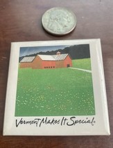 Vintage VERMONT Makes It Special TRAVEL FARM  Pin Button - $9.89