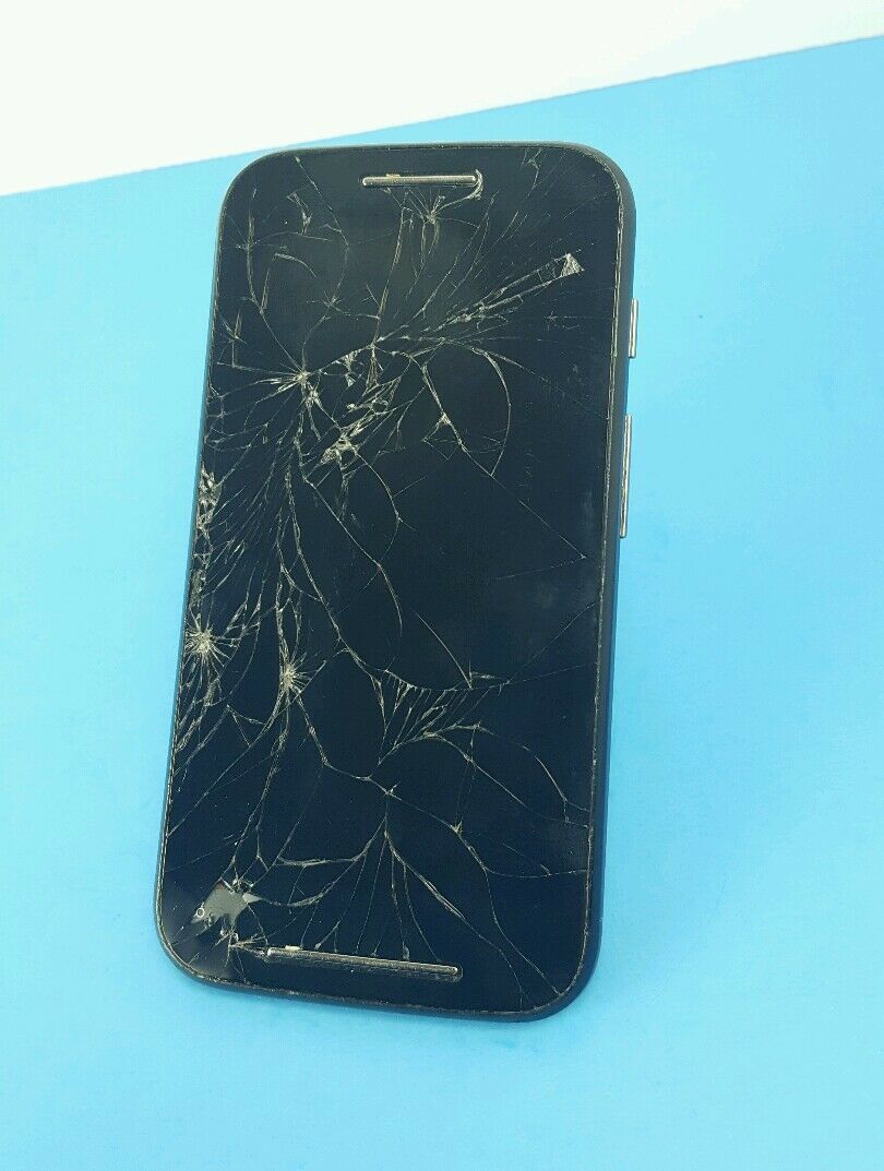 Motorola XT830C black (TracFone ) Smartphone parts / repair Read Descrip... - $8.11