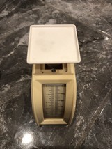 Polder Vintage 1980s Small Manual White Plastic Diet Food Scale Ounces a... - $169.62 MXN