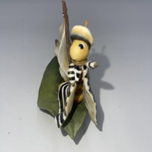 Vintage Artisan Flair Ant &quot;One Enchanted Evening&quot; figurine 2001 Broken Leaf Stem - £11.85 GBP